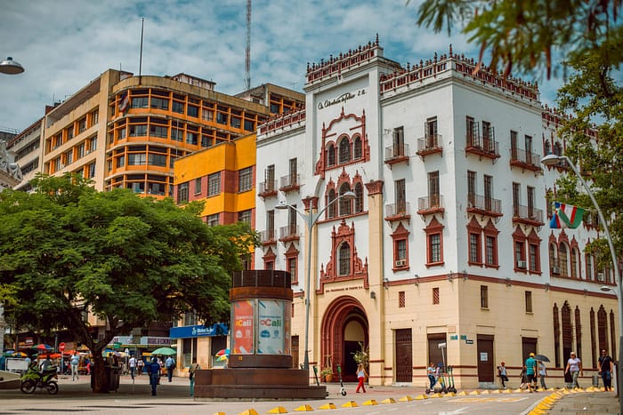 Edificio Coltabaco, a historic landmark in Cali, showcases rich architectural heritage.